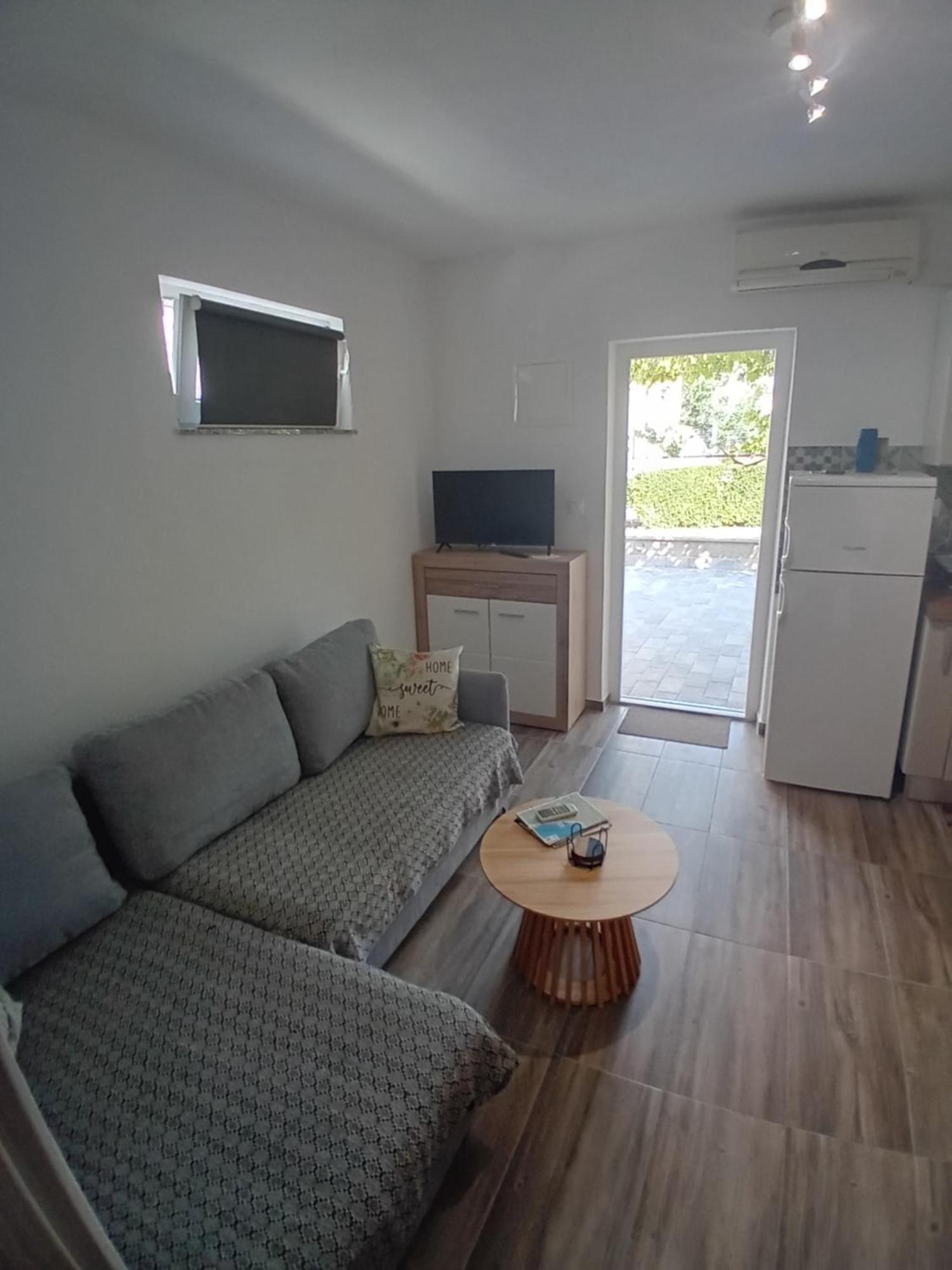 Apartmani Vrzic Башка Экстерьер фото