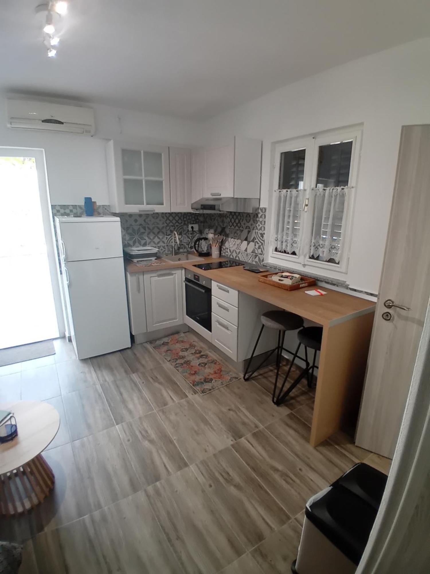 Apartmani Vrzic Башка Экстерьер фото